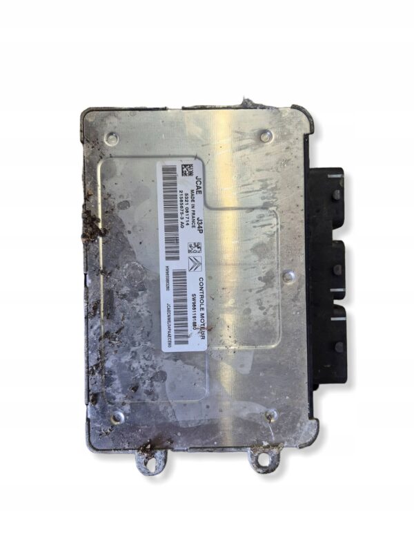 7b74faecf49f15338d01c8ab1b135556