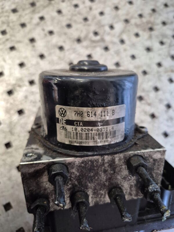 c1bd90e84c33172cc3c1fa15c04e6e91