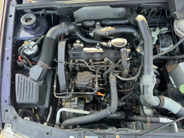 6412f25af91bf73e325f8ae4d53aa001