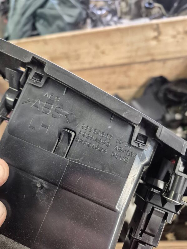 683eae857626b94e857b14e0cd570771