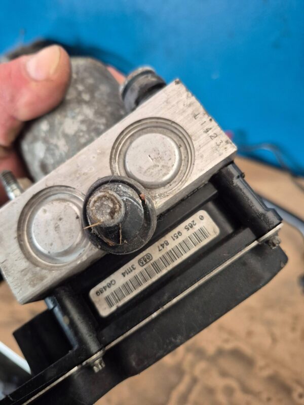 246e7239b5b81aaedbd86d5fea76609c