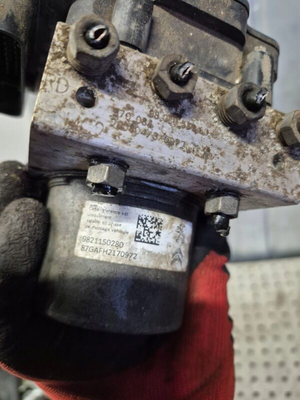 653d21b316ee2f9b0e40ff60bb72ee9e