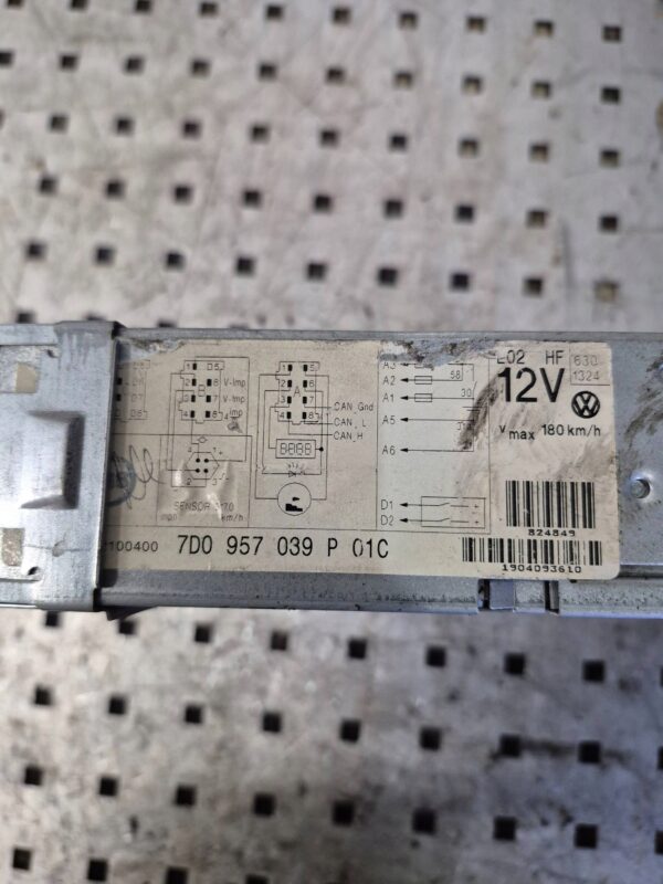 37e5593bc0f46cf9ecd306c51d6c7cf1