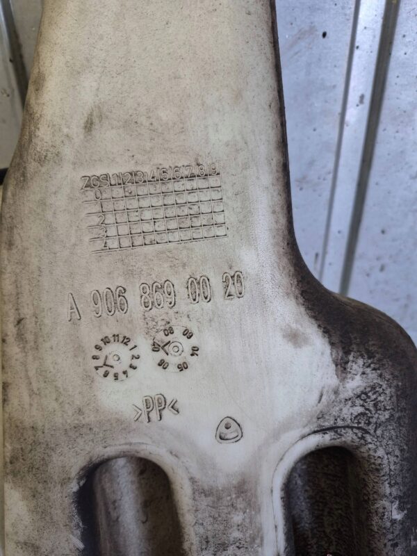 9e215dd9f89c4743e9759d93512126e1