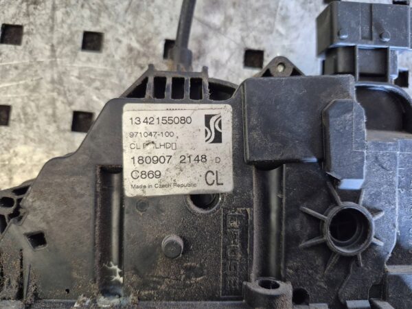 40a85ddf257e3e386ce6a9fc57c28228