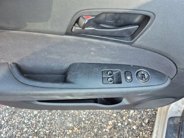 6e43b6ffe1d7eef456ab0eb87c6e17e9