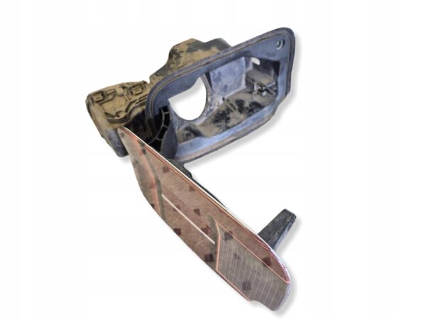 9cb070fd57810b938e54d338e90094bf