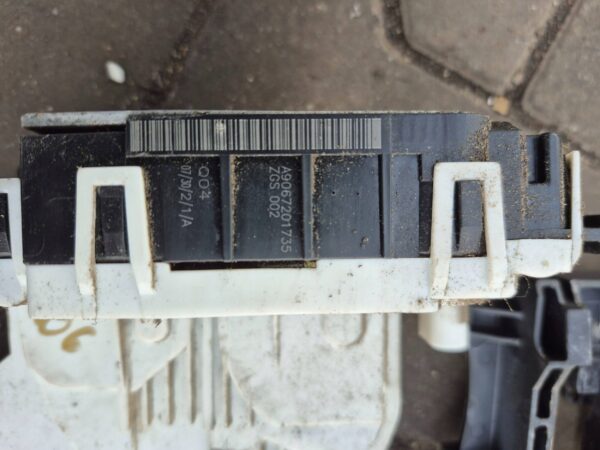 de8c1ef7c0a88e44606bc42c2bfb0be4