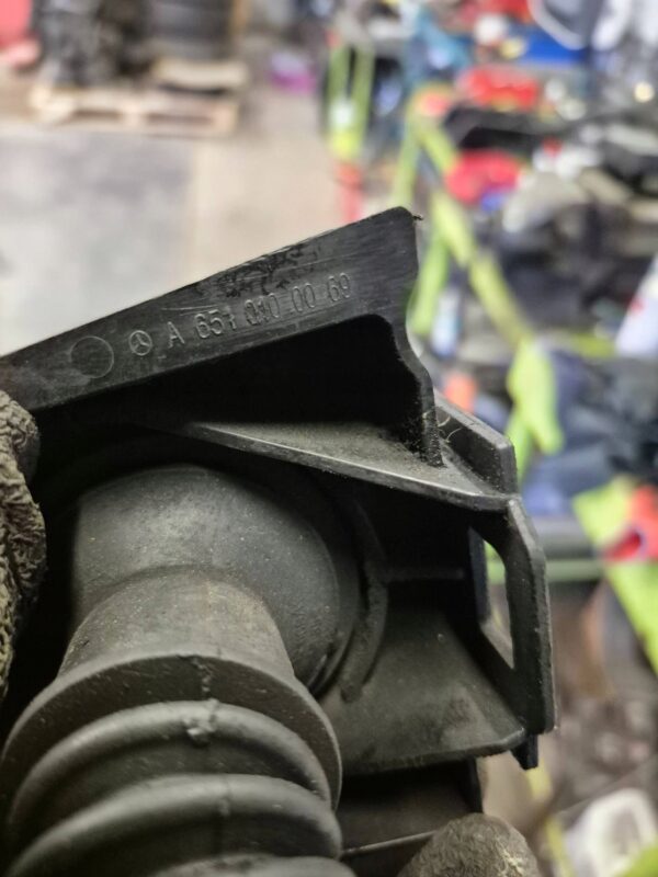 d59f4051093c0a51015a3cc37ff90788