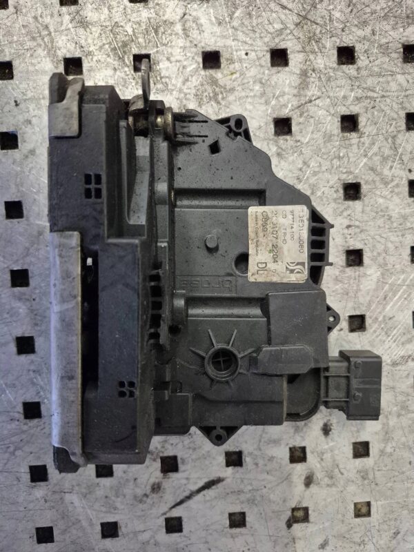 d5bfb9c086fbe9b2313c3b668e751a4c