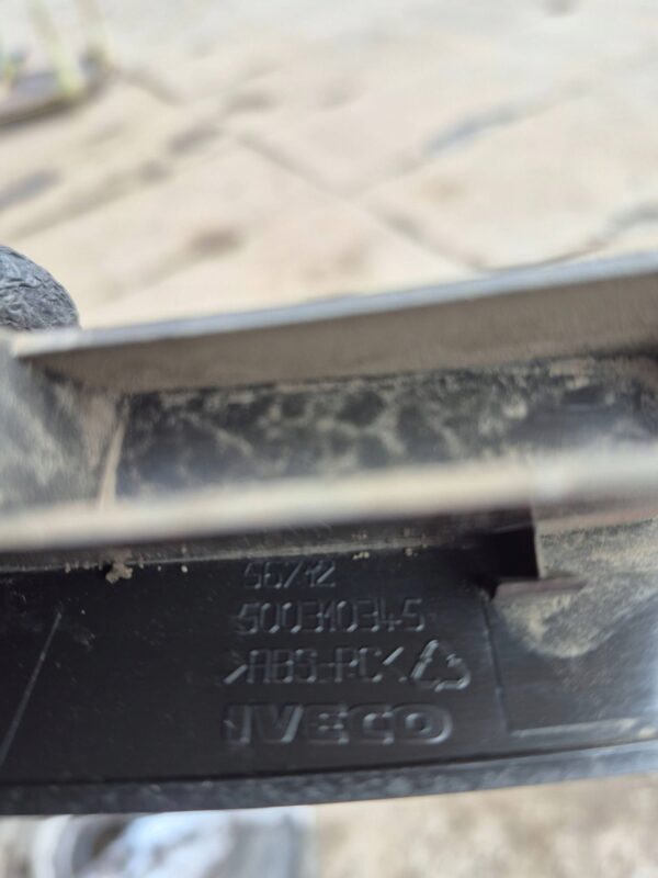 311fdd90037447fa06010260e2ea3df6