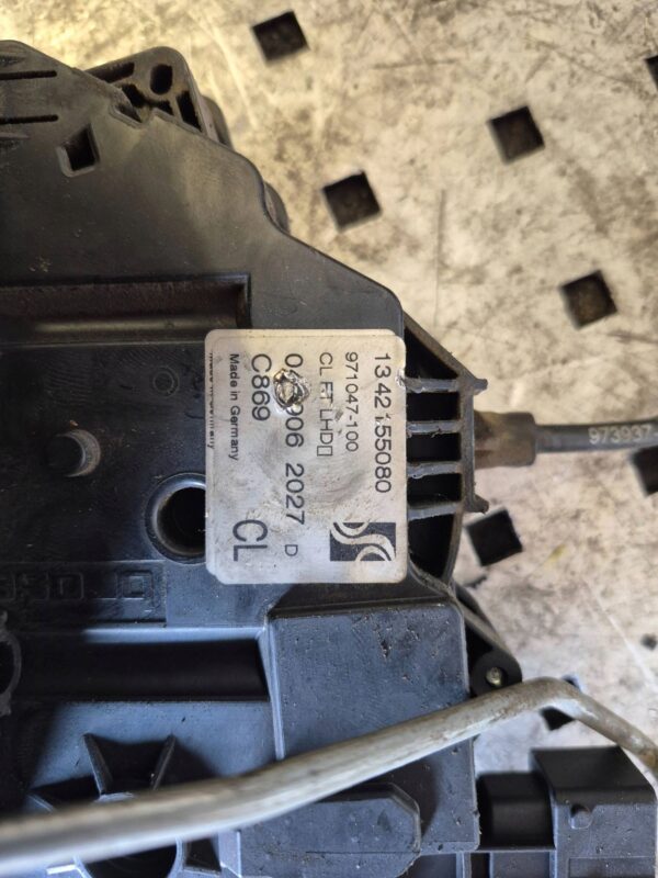 f57ca8417431465cd424474a54ee7e74