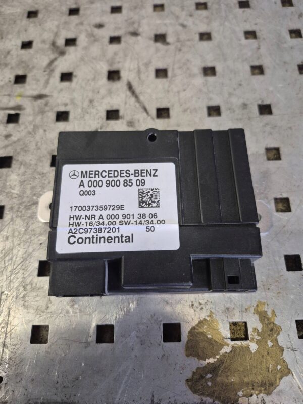 a78e9c0bea784adfbd87c6c7d545da03