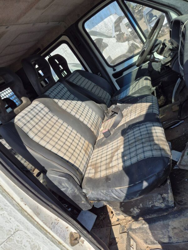 286e5f1b2f9d85d76d6bd9c2a6b026e2