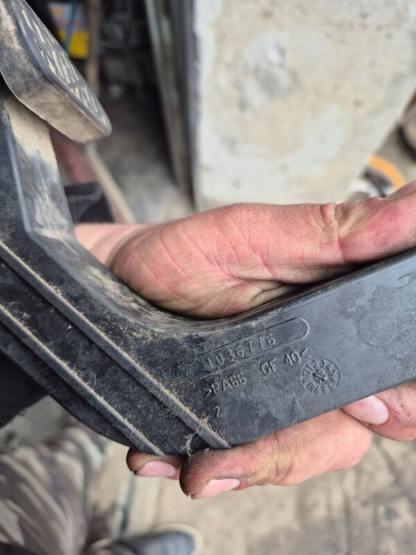 92bc08ee27ce8eb08997f23df99a1ce7