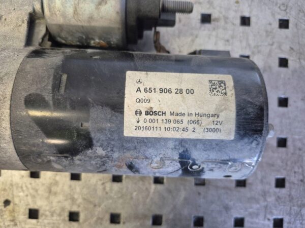 1bd82cdbf5aeb1bec949802c9bf7f773